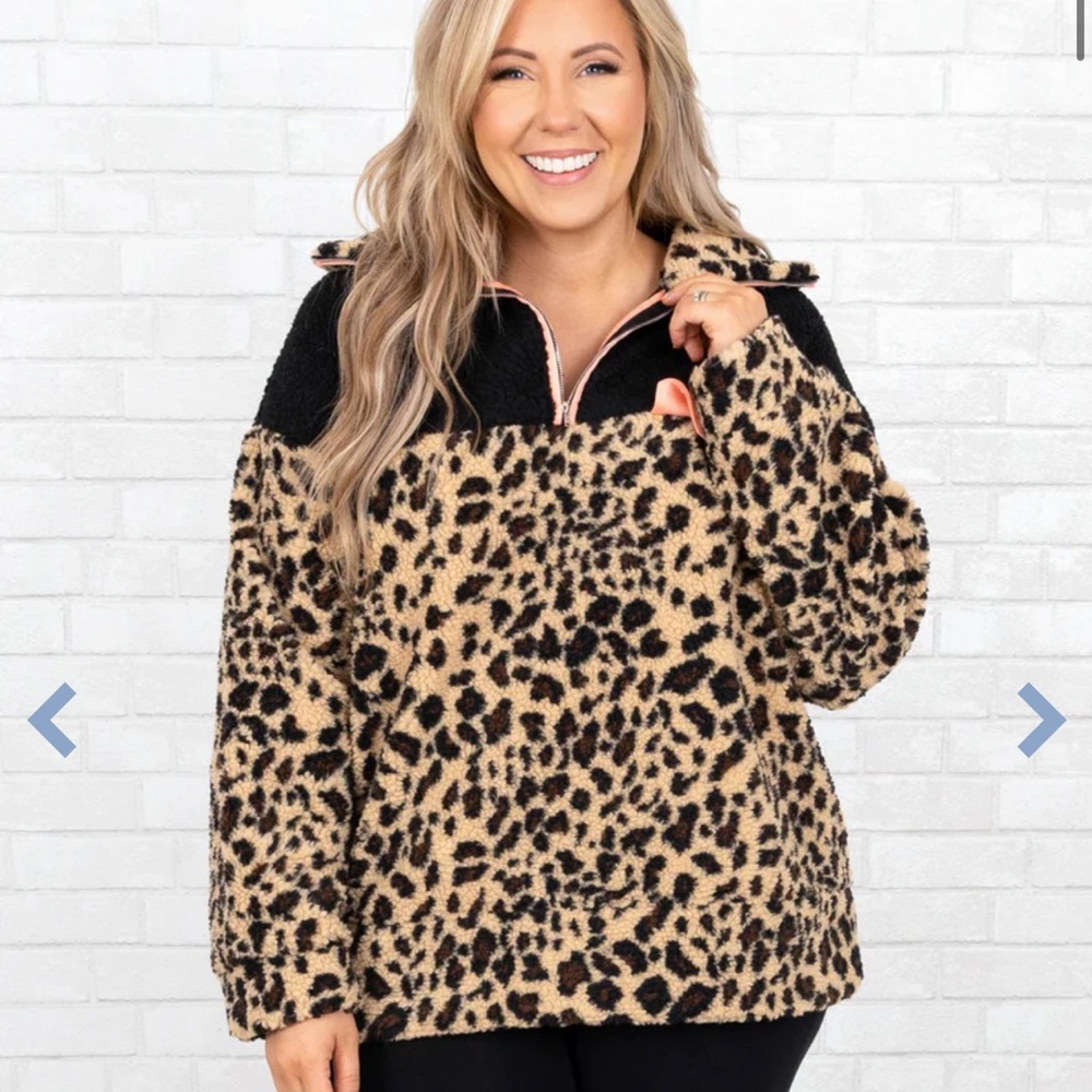 Wayyy too big for me! I wish it fit because it’s so cute.